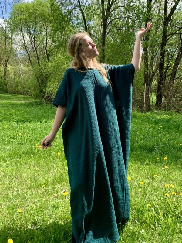 Suknia RAJSKA – Zanurz się w Obfitości Życia / NA ZAMÓWIENIE