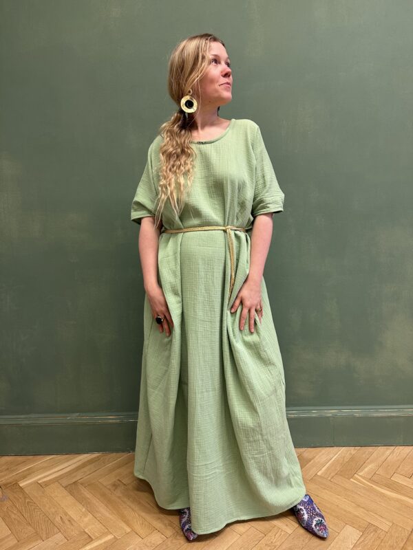 Suknia LOTNOŚĆ – Swoboda, która Cię Unosi