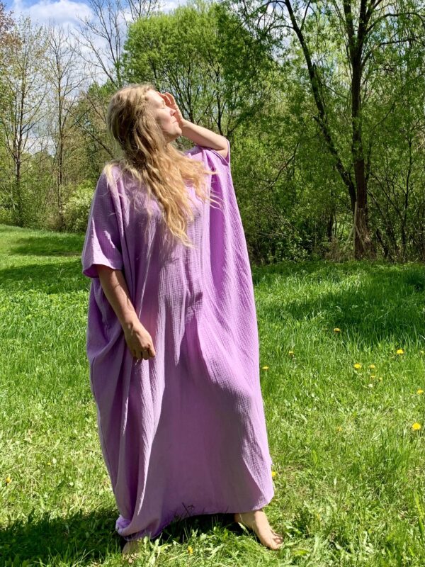 Suknia HARMONIA – Światło, które Łączy Ciebie z Pełnią / NA ZAMÓWIENIE