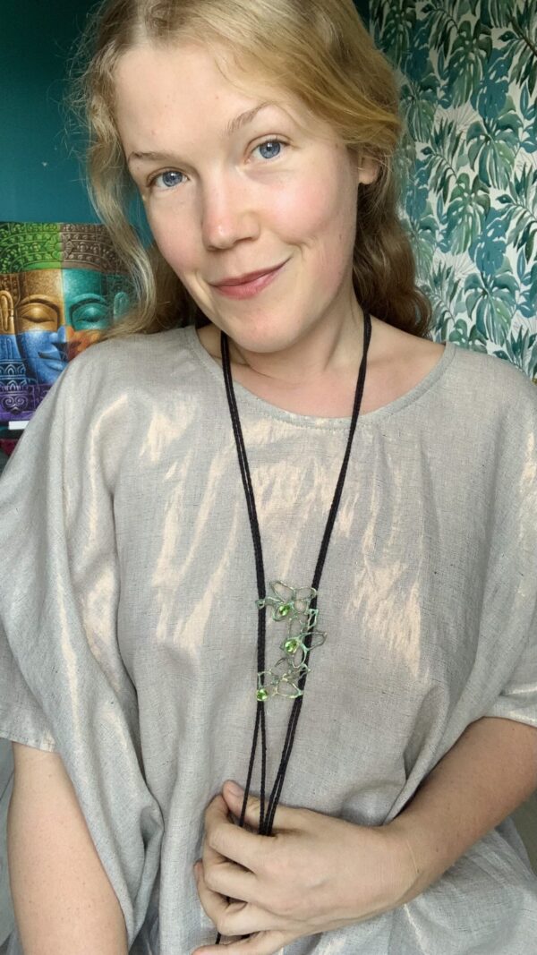 Green Garland Necklace - Muse of Harmony