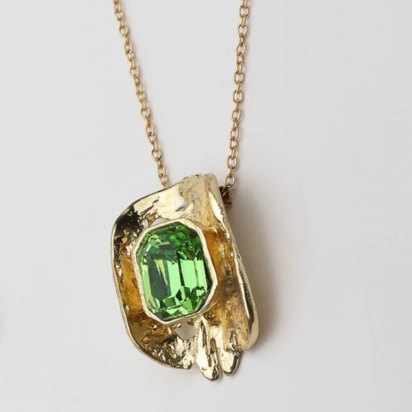 Wisiorek Serce Tarczy – Muza Nadziei