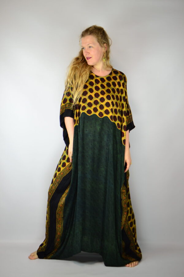 Szata Królowej "Królewska Zieleń"