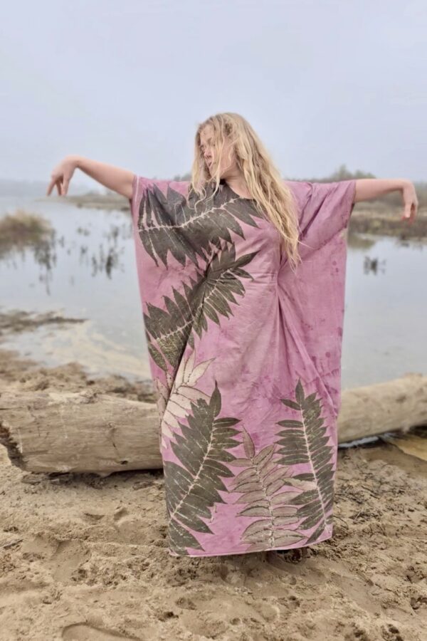 Wild Robe from the Colourful Wind collection "Pink Wind"